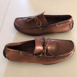 Men’s Banana Republic lace up driving shoes